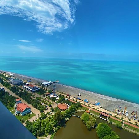 Delux Sea View Aparthotel In Orbi City Batumi Exteriör bild