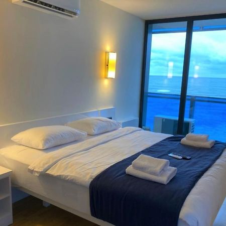 Delux Sea View Aparthotel In Orbi City Batumi Exteriör bild
