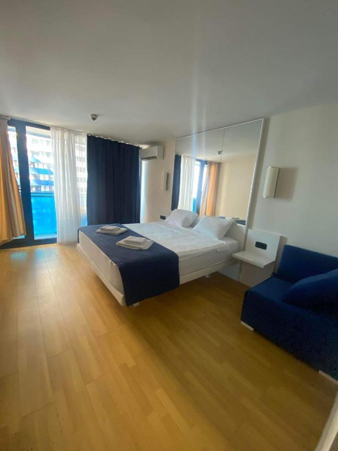 Delux Sea View Aparthotel In Orbi City Batumi Exteriör bild