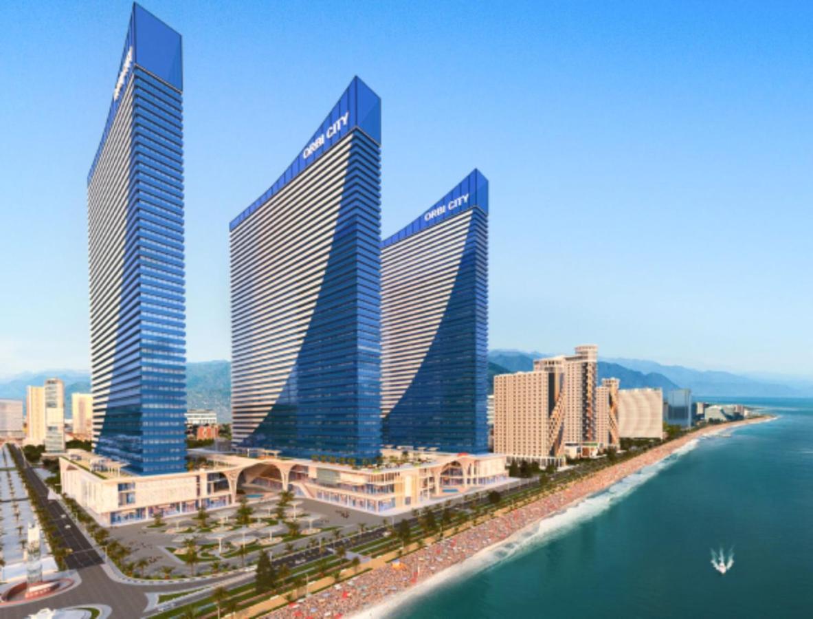 Delux Sea View Aparthotel In Orbi City Batumi Exteriör bild