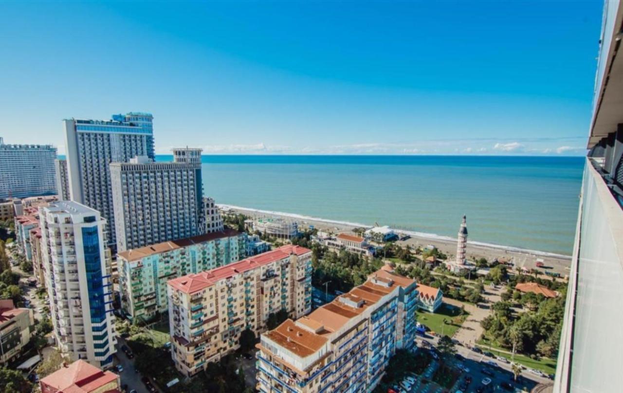 Delux Sea View Aparthotel In Orbi City Batumi Exteriör bild